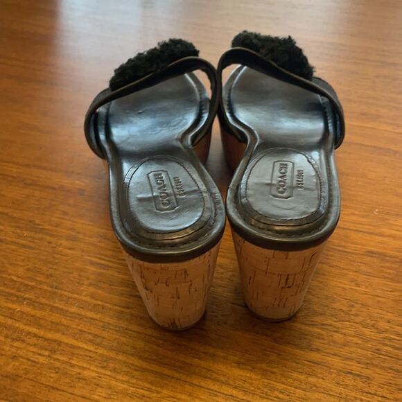 Coach platforms  - Picture 3 of 6